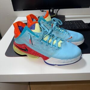 Nike LeBron 19 Low Blue Chill Shoes Sneakers size 11
